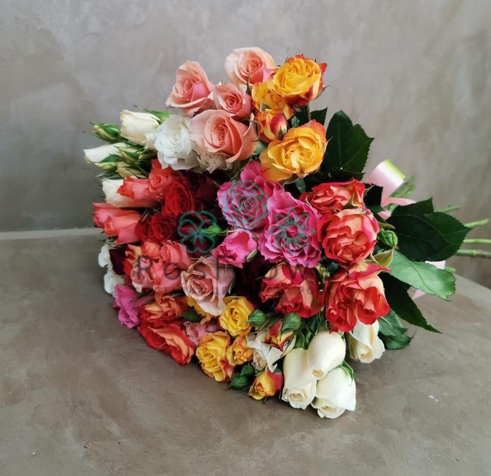 Букет цветов из: Розы в Дагестанских огнях