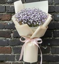 Букет цветов из:  Гипсофила в Дагестанских огнях