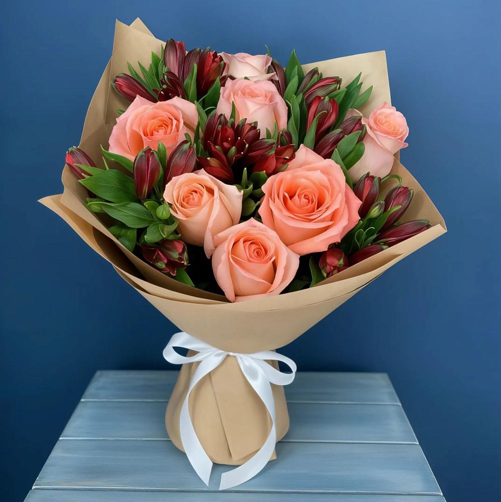 Букет цветов из: Розы и Альстромерии в Дагестанских огнях