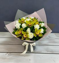 Букет цветов из:  Орхидеи и Розы в Дагестанских огнях