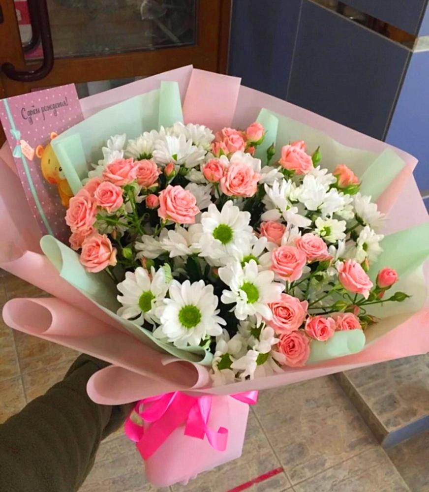 Букет цветов из: Розы и Хризантемы в Дагестанских огнях