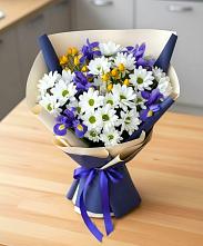 Букет цветов из:  Розы, Ирисы и Хризантемы в Дагестанских огнях