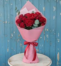 Букет цветов из:  Розы в Дагестанских огнях