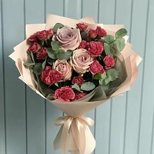 Букет цветов из:  Гвоздики и Розы в Дагестанских огнях