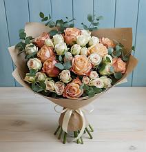 Букет цветов из:  Альстромерии и Розы #REPLACE_PRED# Дагестанских огнях