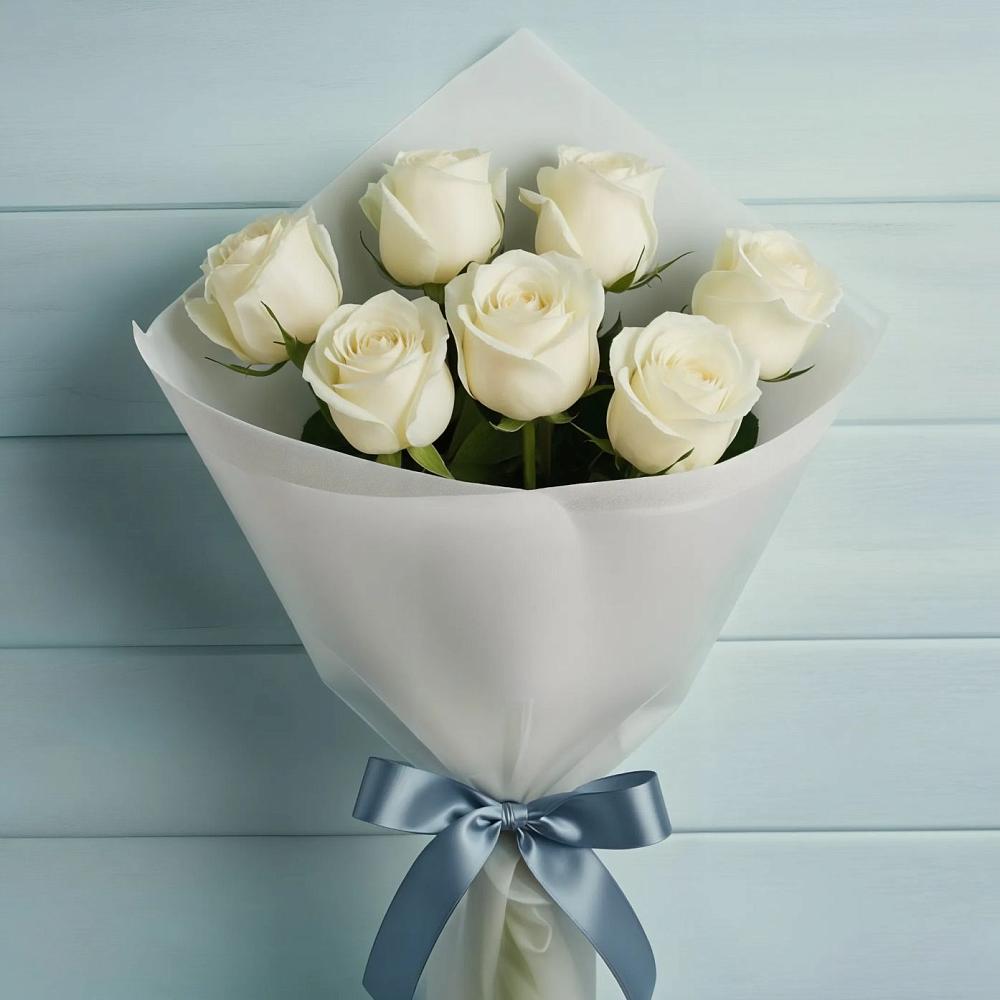 Букет 7 Белых роз Эдлесс Лав в Дагестанских огнях