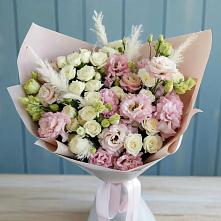 Букет цветов из:  Альстромерии и Розы в Дагестанских огнях